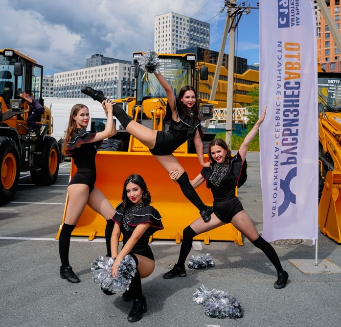 Изображение к статье ««Русбизнесавто» привез Top Driver Excavator Challenge в Тюмень»