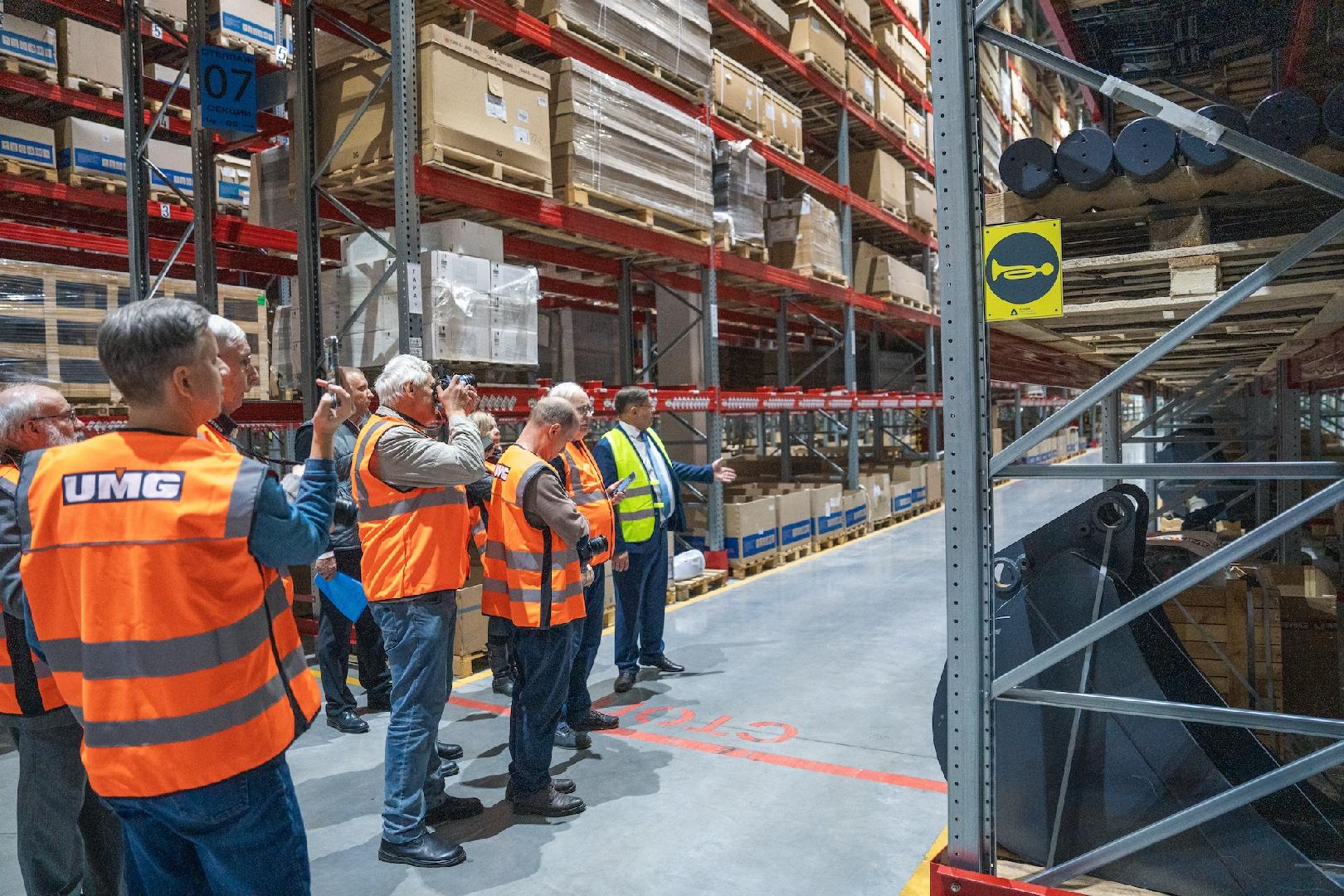 Изображение к статье «Открыт крупнейший логистический центр запасных частей для техники UMG»