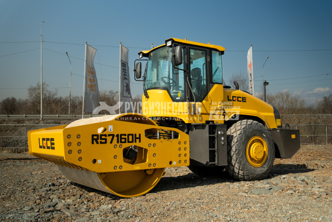 Купить Каток грунтовый LGCE RS7160H (полный привод) в компании Русбизнесавто - изображение 0