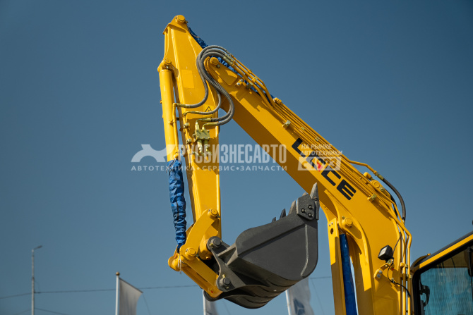 Купить Экскаватор гусеничный LGCE E660FL (Резиновая гусеница, Двухпоточная  гидролиния (X3)) в компании Русбизнесавто - изображение 2